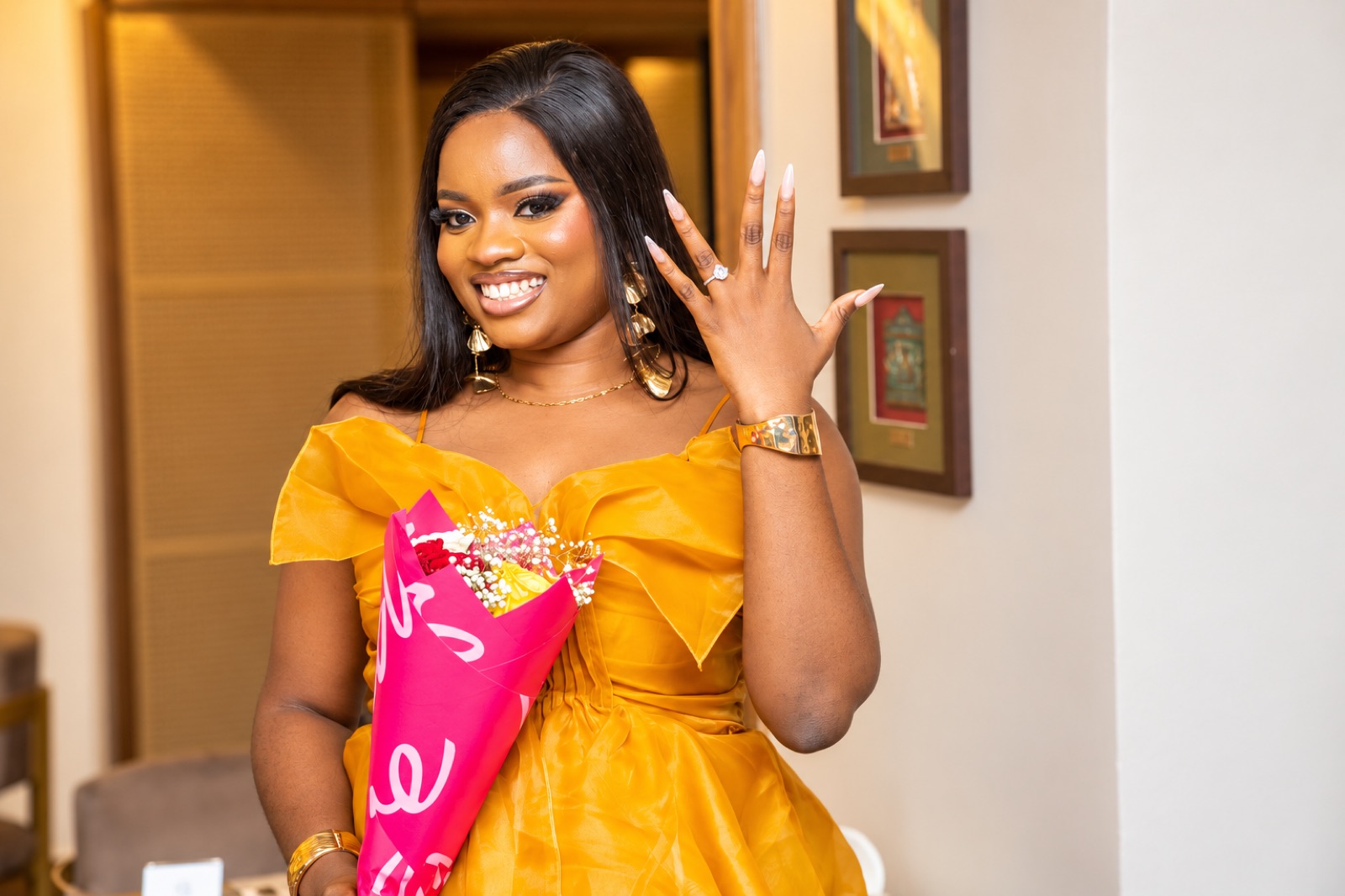 A proposal photograph of Elisha and Oyiza